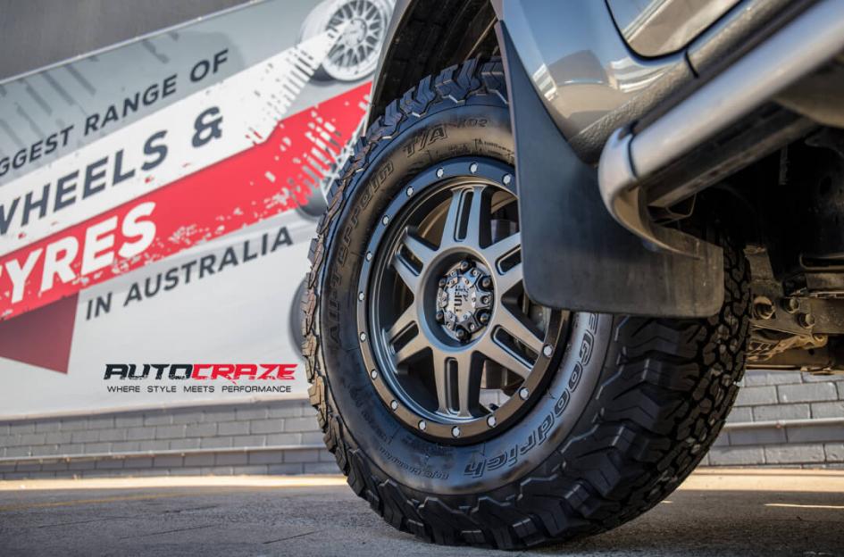NISSAN-NAVARA-T